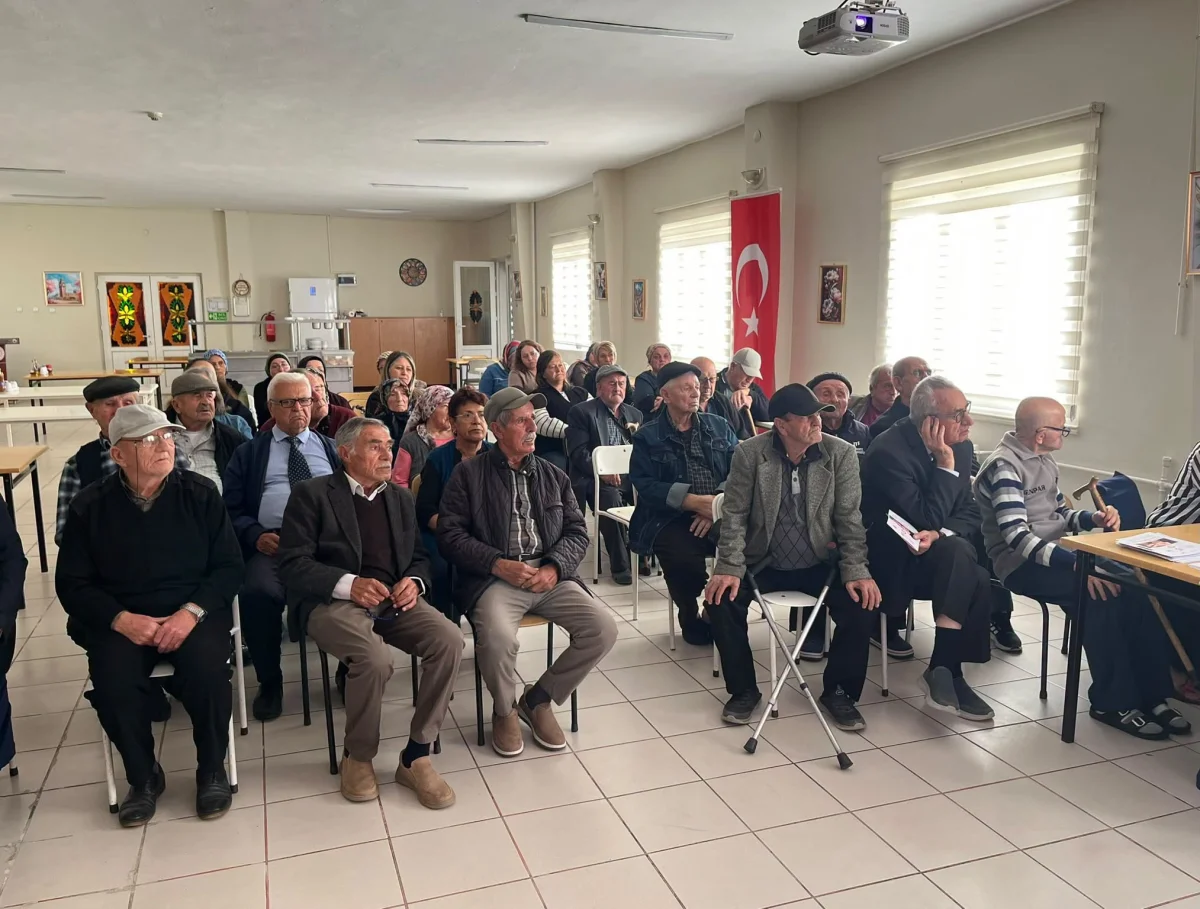 Huzurevinde Yaşlılara Dijital Güvenlik Eğitimi