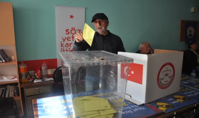 SOL PARTİ 2. OLAĞAN KONGRESİNİ YAPTI