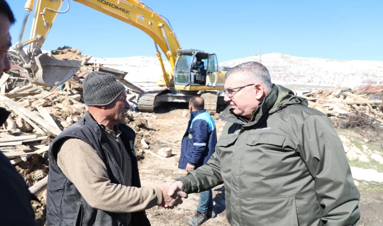 Başkan Kesimoğlu, ikinci kez deprem bölgesinde