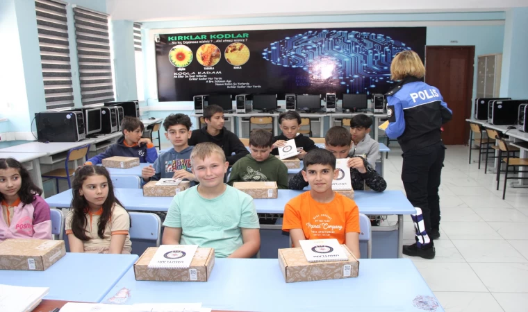 Emniyetten "Gölgeni Arkanda Bırak" Projesi