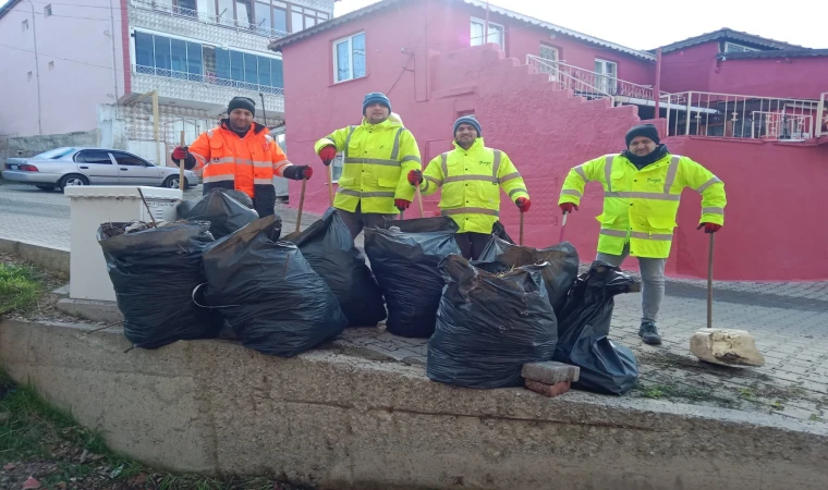 Kırklareli Belediyesi ekipleri, her gün sokaklarda
