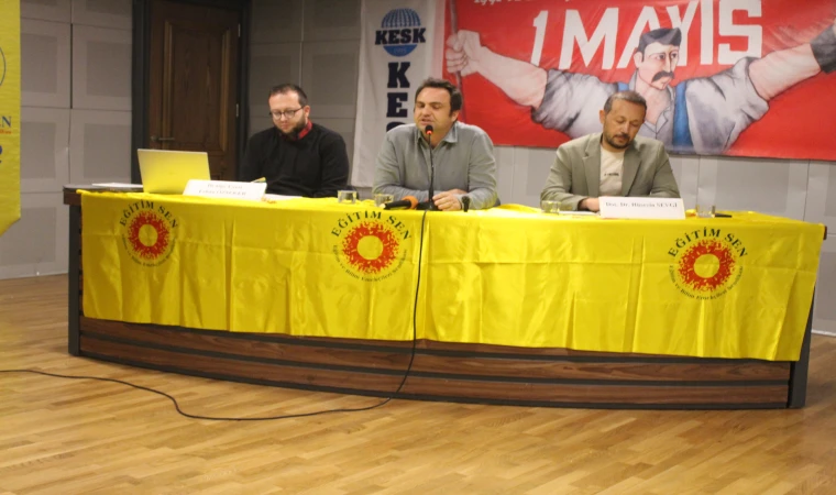 1 MAYIS VE EMEKÇİLER '' KONULU PANEL AKM'DE YAPILDI