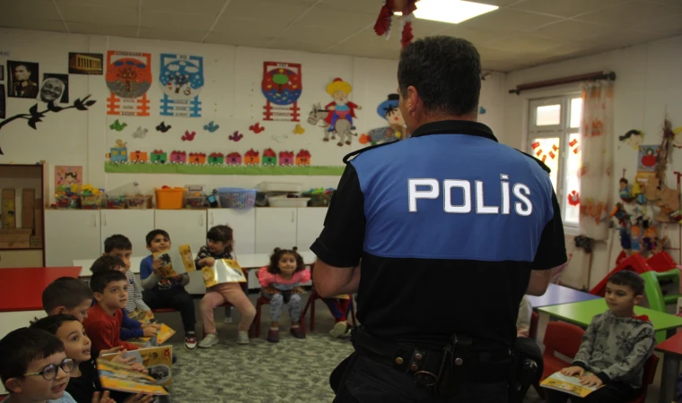 Kırklareli Emniyeti, İstiklal Anaokulu'nda Polislik Mesleğini Tanıttı