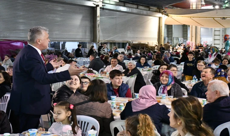 Lüleburgaz’da Kadir Gecesi’nde binler iftar sofrasında buluştu