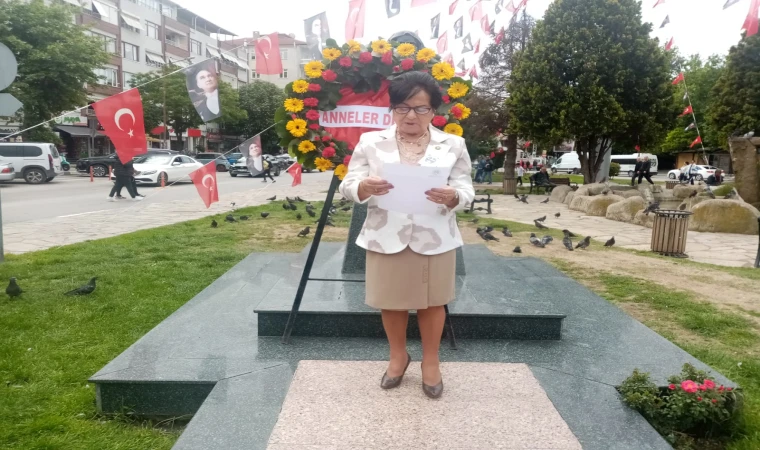 Kırklareli Anneler Derneği'nden ANNELER GÜNÜ Etkinliği