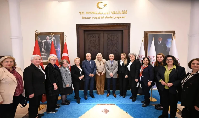 Anneler Derneği'nden Vali Turan'a Nezaket Ziyareti