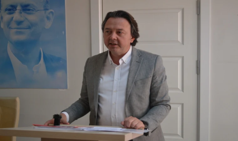 Türkiye Cumhuriyeti ve Halkın Partisi Teslim Alınamayacaktır!
