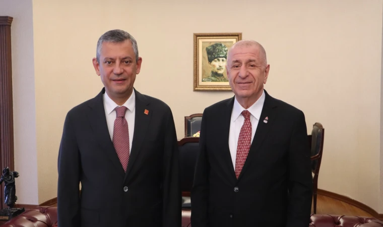 Prof. Dr. Ümit Özdağ, CHP Genel Başkanı Özgür Özel’i Ziyaret etti.