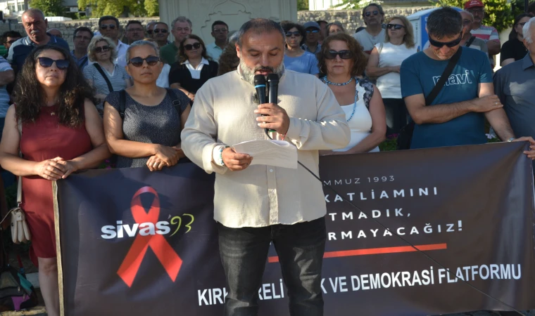 Sivas Katliamının 32. yılında Yaşamını Yitirenler Kırklareli'de Anıldı.