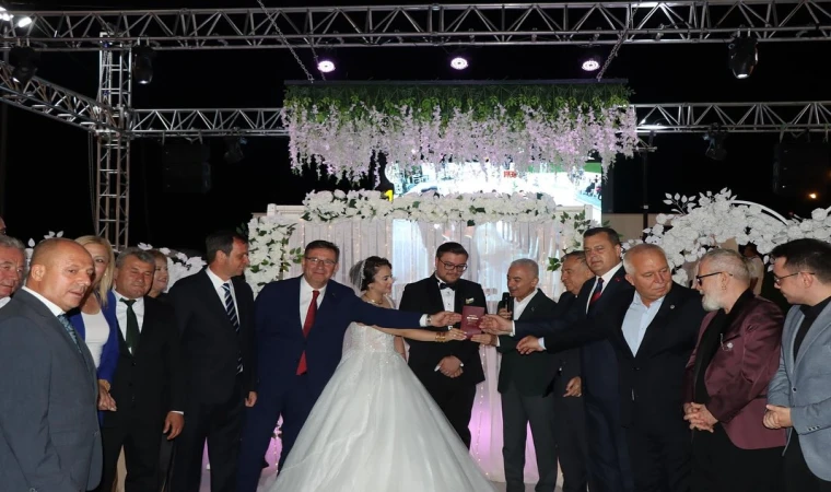  Vize’de Siyaset ve Sanat Dünyasını Buluşturan Görkemli Düğün