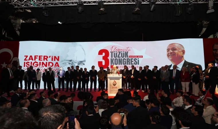 Ankara Anfa Fuar ve Kongre Merkezinde yapılan Zafer Partisi 3. Olağanüstü Tüzük Kongresi Görkemli Geçti.    