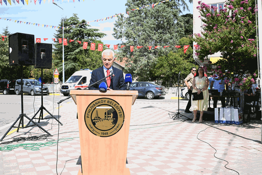 VALİ TURAN'IN PAVLİ PANAYARINDAKİ KONUŞMASI TEPKİ ÇEKTİ