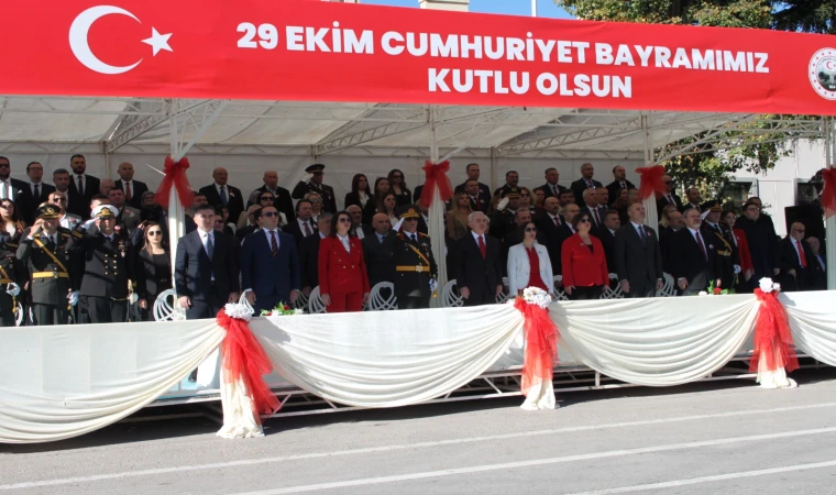 Kırklareli'nde Cumhuriyet Coşkusu 102. Yılında Adına Yakışır Şekilde Kutlandı.