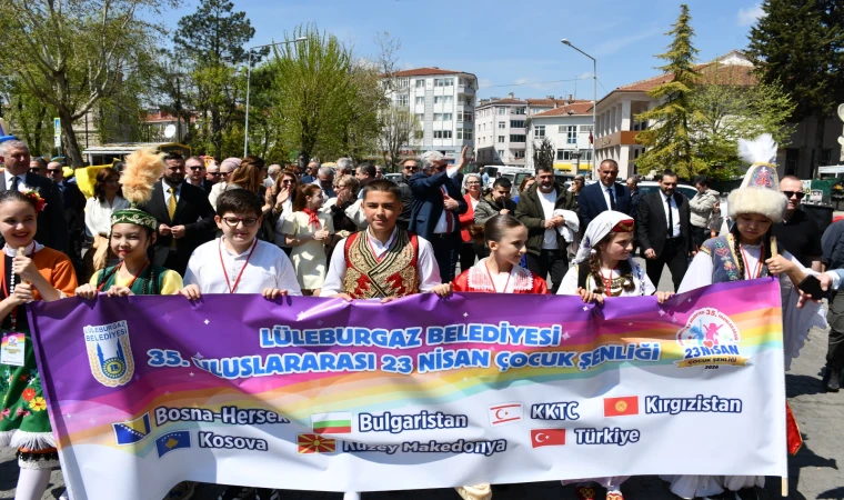 Lüleburgaz 35’inci Uluslararası 23 Nisan Çocuk Şenliği başladı