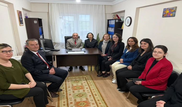 Vali Turan, kadına yönelik şiddetin önlenmesine yönelik faaliyet yürüten kuruluşları ziyaret etti…