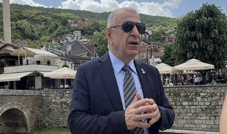KOSOVA'DA VE MAKEDONYA'DA TÜRKLERİN, TÜRKLÜĞÜN MİLLİ KİMLİĞİNİ SÜRDÜRÜRKEN BU ÜLKELERLE ARASINDA BİR DOSTLUK KÖPRÜSÜ OLMASI GEREKTİĞİNİ DÜŞÜNÜYORUM”