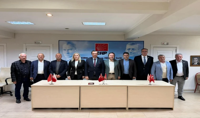 CHP KIRKLARELİ ÖRGÜTÜNDEN ORTAK TAVIR: “SEÇİLMİŞ BAŞKAN BİZİM BAŞKANIMIZDIR”