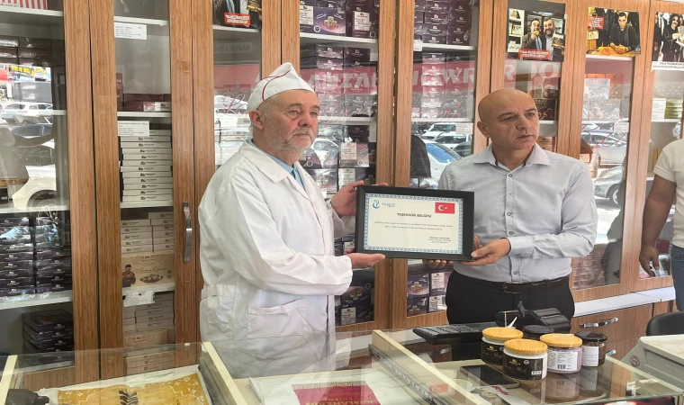 Edirne Yesevi Hareketi Derneği'nden Arif Meriç'e Teşekkür Belgesi