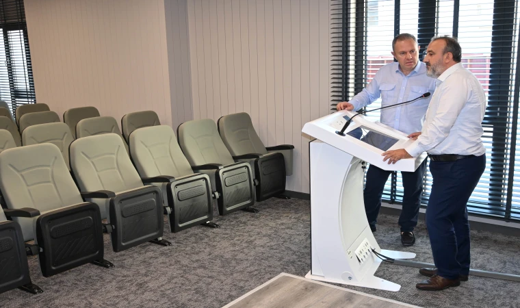 Şahin, Kırklareli TSO’nun “Çok Amaçlı Konferans Salonu”nu Gezdi