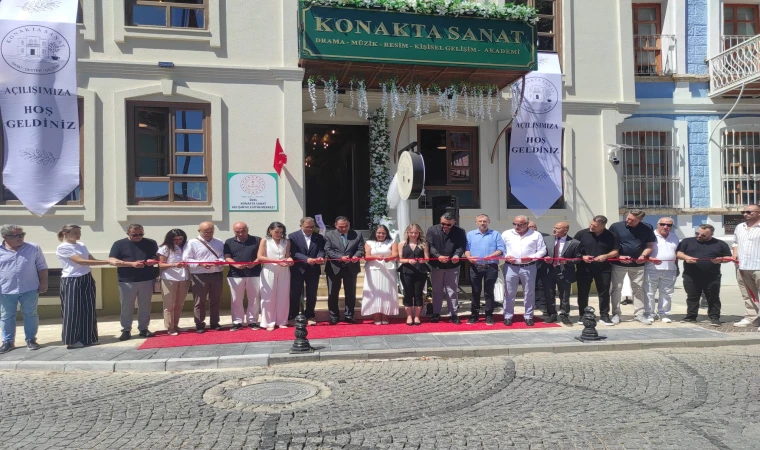 Kırklareli'nde "Konakta Sanat" Sanatseverlere kapılarını açtı.