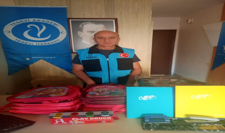 Edirne Yesevi Hareketi’nden 70 Aileye Çanta ve Kırtasiye Desteği