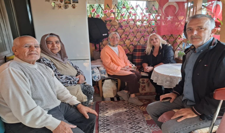 Türk Anneler Derneği’nden Yaşlılara Anlamlı Ziyaret