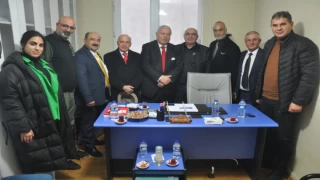 GÖLGE BAKANI KORKUT'TAN ESNAF ZİYARETİ