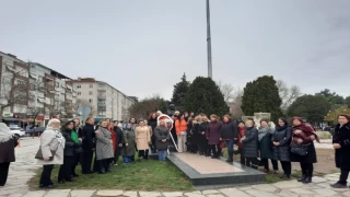 ANNELER DERNEĞİ ZÜBEYDE HANIMI ANDI