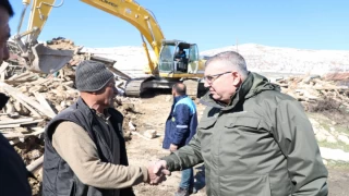 Başkan Kesimoğlu, ikinci kez deprem bölgesinde