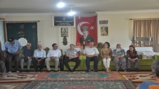 TOPÇU BABA DERNEĞİ AŞURE DAĞITTI