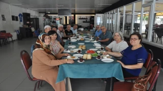 YILLAR SONRA GERÇEKLEŞEN BULUŞMA