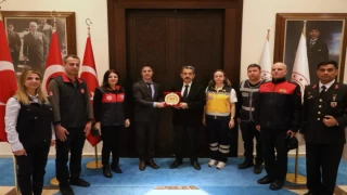 112 Günü münasebetiyle Vali Birol Ekici’ye ziyaret…