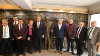Atatürkçü Düşünce Derneği Genel Merkezi’nden, Başkan Kesimoğlu’na ziyaret