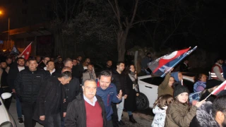 Kesimoğlu'na '' Mekanın sahibi geldi'' karşılaması