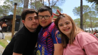 Özel Gereksinimlilere Mutlu Anlar