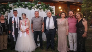 TAŞ MEKAN RESTAURANTTA GÖZDE VE ORKUNUN MUHTESEM DÜGÜNÜ