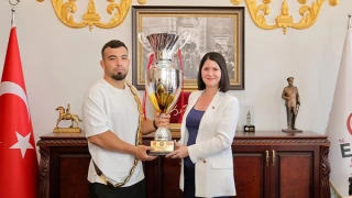 ZEYBEK’TEN, BAŞKAN FİLİZ GENCAN AKIN’A TEŞEKKÜR ZİYARETİ