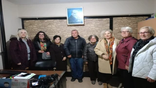 Anneler Derneği'nden Gazetemiz Manşet Haber'e ziyaret