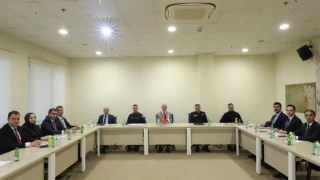 Düzensiz Göç ile Mücadele Toplantısı, Vali  Turan'ın  Başkanlığında gerçekleşti.