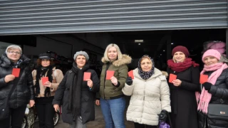 CHP KADIN KOLLARINDAN KIRMIZI KART UYGULAMASI