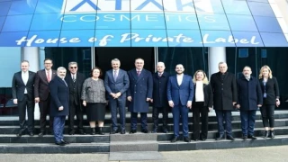 Kırklareli Ticaret ve Sanayi Odası Başkanı Soner Ilık, Atak Kozmetik’in Üretim Alanını Gezdi
