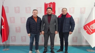 Kırklareli TSO Başkanı Soner Ilık ile Meclis Üyesi Kadir Duran, Pınarhisar Belediye Başkanı İhsan Talay’ı ziyaret etti