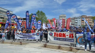  LÜLEBURGAZ’DA 1 MAYIS COŞKU İLE KUTLANDI