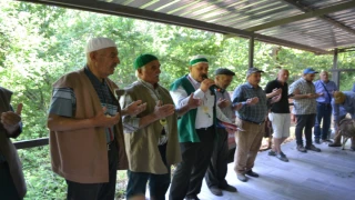 TOPÇU BABA'DA KURBAN KESİM İŞLEMLERİ BAŞLADI