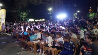 Parklarda Kukla Zamanı