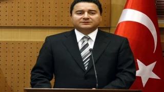 Babacan:  “Erdoğan-Trump randevulaşması devlet gelenekleri açısından sorunlu”
