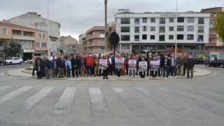 CHP Pınarhisar İlçe Örgütü Beton Atığı Sorununu Siyah Çelenkle Protesto Etti 