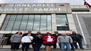 İYİ Parti Merkez İlçe Başkanı Arzu Karadağ Yaprak  mazbatasını aldı