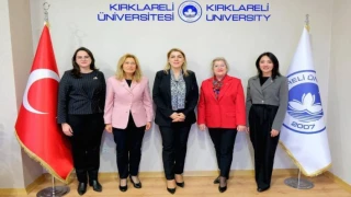 Belediye Kadın Meclis Üyelerinden Rektör Prof. Dr. Rengin Ak'a Nezaket Ziyareti