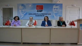 CHP ÇARŞAMBA TOPLANTISINA KADINLAR DAMGA VURDU